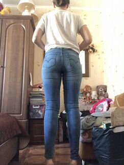 Джинсы levis