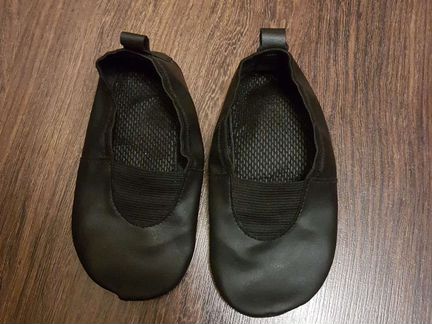 Чешки черные 26 и 28 размер
