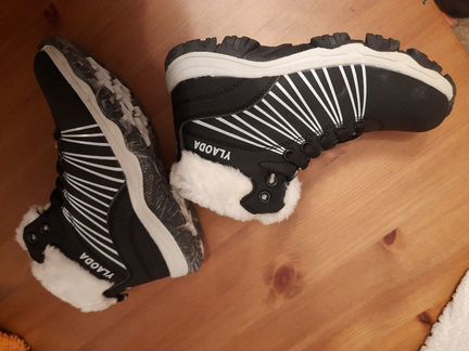 Кроссовки зимние