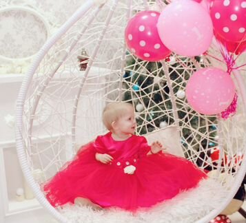 Продам шикарное платье на годик