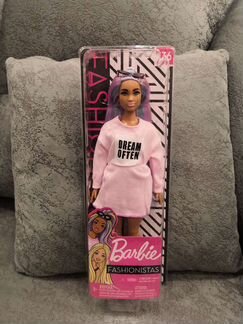 Кукла Вarbie Игpа c модой с pазноцвeтными волoсами