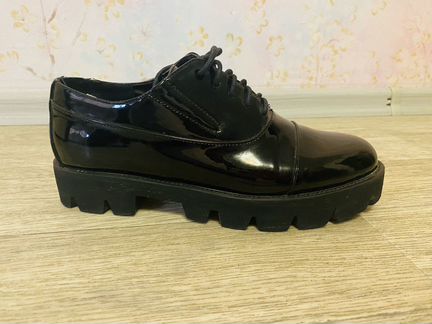 Женские ботинки чёрные демисезонные 38 размер