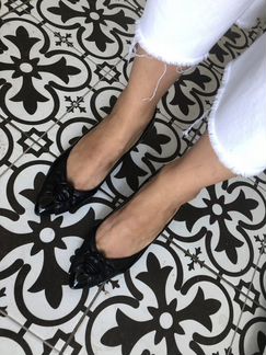 Туфли лодочки на низком каблуке 38 р