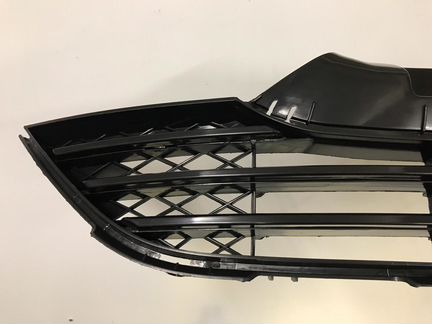 Решетка бампера honda CR-V 07-10 2.0L