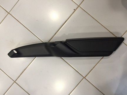 Подлокотник задний правый Porsche Cayenne 958 3.0