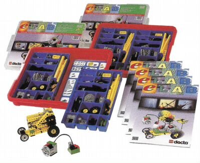 Абсолютно новый набор Lego dacta elab 9680