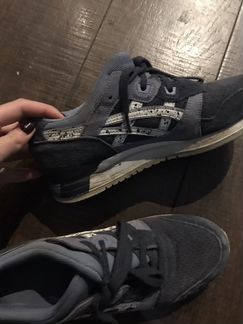 Кроссовки asics