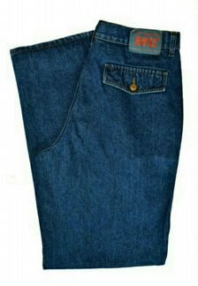 Джинсы,покрой брючный