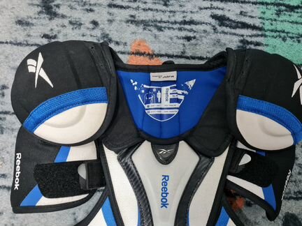 Нагрудник хоккейный JR Reebok