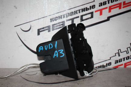 Замок багажника audi A3 8P1 8PA