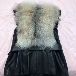 Жилет лиса со вставками кожи