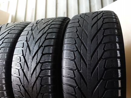 285 65 17 Nokian Hakkapeliitta R2 SUV 194R XL