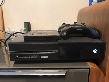 Xbox ONE 500gb 2 геймпада