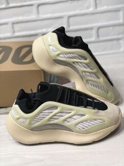 Кроссовки Adidas Yeezy Boost 700