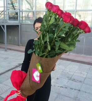 Гигантские розы
