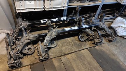 Задняя балка Toyota Corolla 150