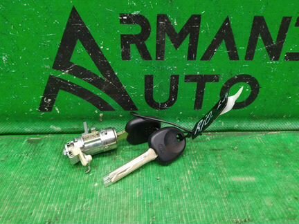 Замок двери передний левый Kia Rio 3 2011