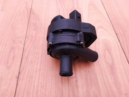 Циркуляционный насос Mercedes W164 X164 W211 W251