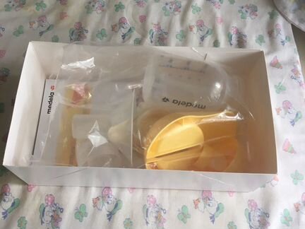 Молокоотсос ручной Medela Harmony