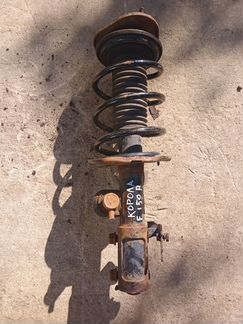 Амортизатор передний правый Тойота Королла 150