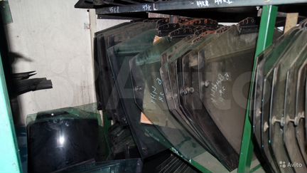 Стекла передние, задние, боковые, лобовые Audi VW