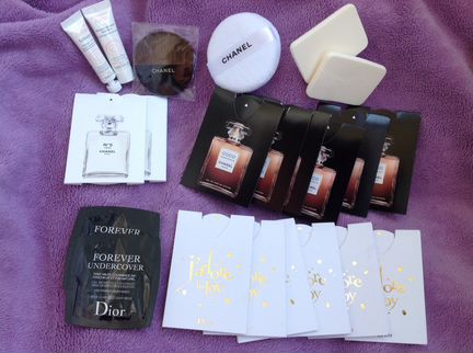 Набор косметики и парфюмерии