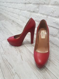 Туфли Valentino 38 размер. возможно доставка