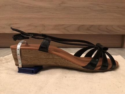 Новые черные лаковые босоножки, р-р 38/39