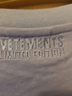 Футболка vetements