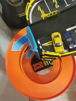 Игрушечная парковка molto