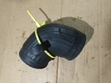 Патрубок впускного коллектора VW T4 AJT 2.5TDI