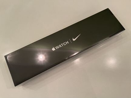 Apple Watch S6 44mm Aluminum Case with Nike Sport