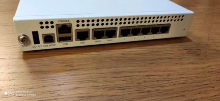 Сетевой шлюз (firewall) Fortinet 60C