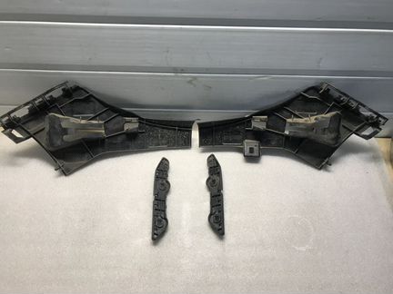 Кронштейн переднего бампера Mercedes A Class W176