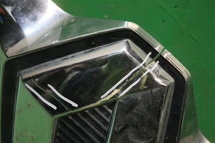 Накладка решетки радиатора Renault Duster 2010