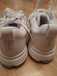 Женские теннисные кроссовки adidas
