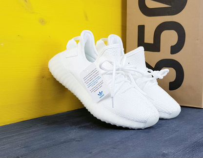 Adidas Yeezy boost 350 кроссовки новые женские