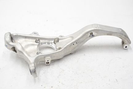 Кулак поворотный передний левый BMW X5 X6