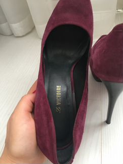 Туфли замшевые на каблуке