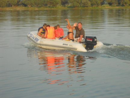 Лодка brig Baltic 380 + мотор Nissan Marine NS30