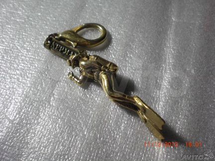 Брелок подвеска бронза водолаз