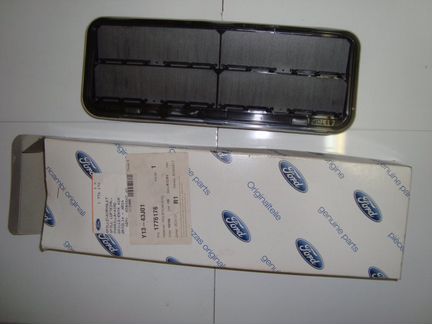 Клапан воздушный заднего крыла задний Ford Galaxy