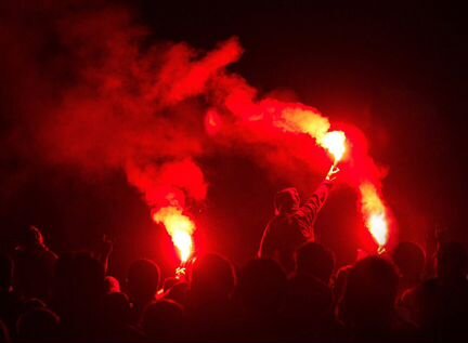 Фальшфейер(фаер,файер,огневой факел)