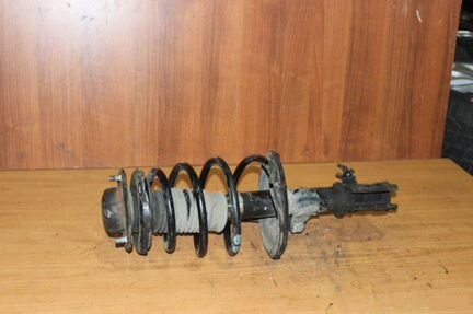 Амортизатор подвески Toyota Windom MCV20