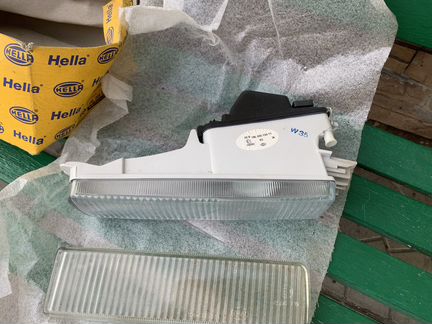 Фара противотуманная для Ауди 90 (В3)